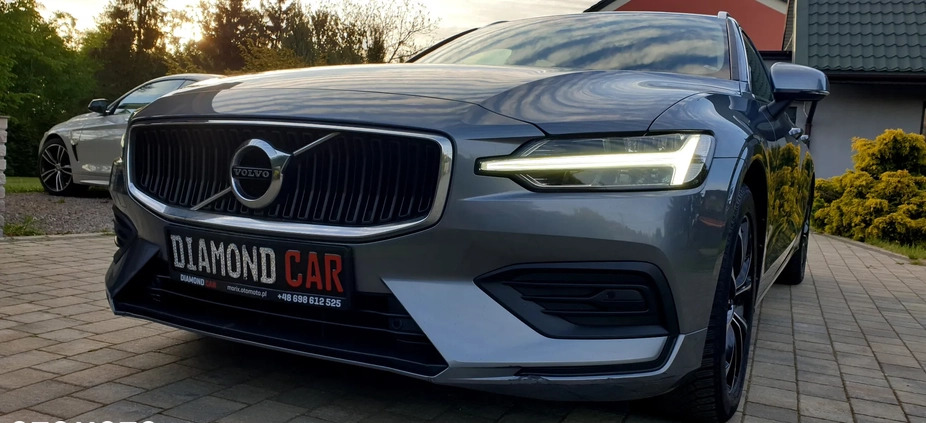 Volvo V60 cena 79900 przebieg: 139000, rok produkcji 2019 z Sulejów małe 596